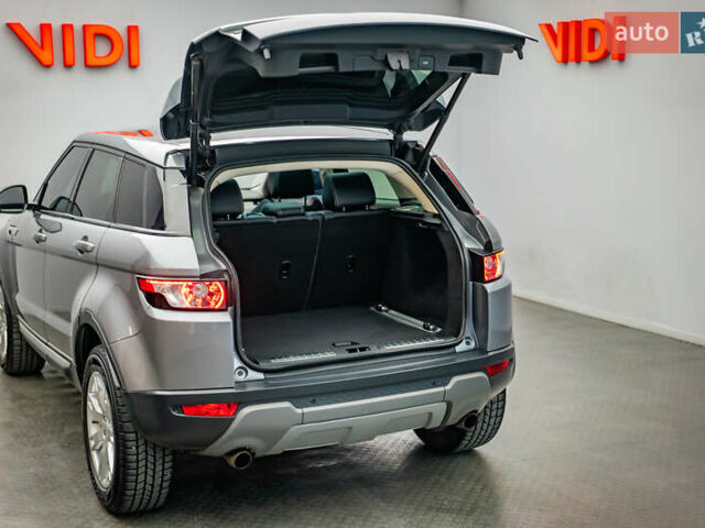 Сірий Ленд Ровер Рендж Ровер Евок, об'ємом двигуна 2 л та пробігом 112 тис. км за 15541 $, фото 6 на Automoto.ua