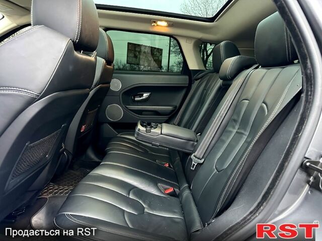 Сірий Ленд Ровер Рендж Ровер Евок, об'ємом двигуна 2 л та пробігом 100 тис. км за 18500 $, фото 7 на Automoto.ua