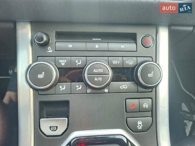 Серый Ленд Ровер Рендж Ровер Эвок, объемом двигателя 2.18 л и пробегом 207 тыс. км за 23000 $, фото 27 на Automoto.ua