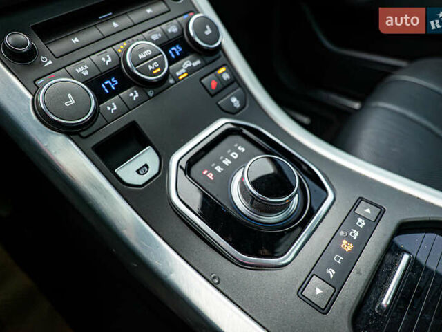 Сірий Ленд Ровер Рендж Ровер Евок, об'ємом двигуна 2 л та пробігом 112 тис. км за 15541 $, фото 17 на Automoto.ua