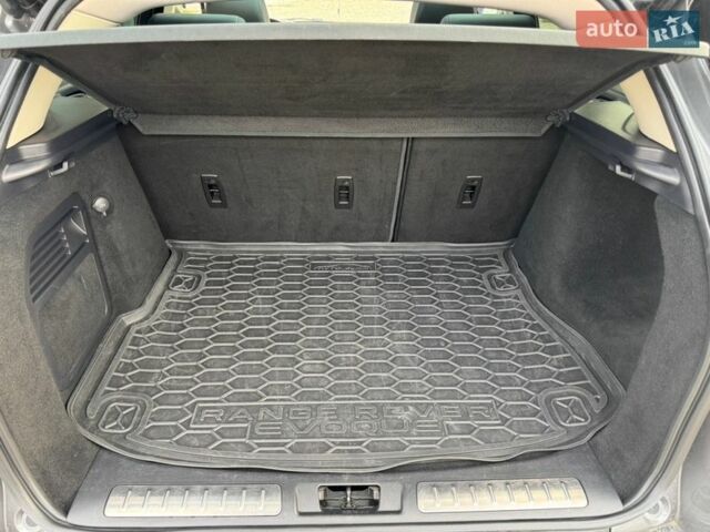 Серый Ленд Ровер Рендж Ровер Эвок, объемом двигателя 2 л и пробегом 148 тыс. км за 15000 $, фото 10 на Automoto.ua
