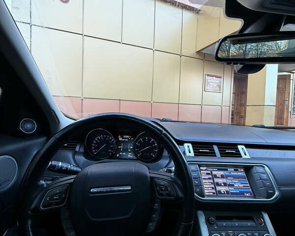 Сірий Ленд Ровер Рендж Ровер Евок, об'ємом двигуна 2 л та пробігом 137 тис. км за 18000 $, фото 21 на Automoto.ua