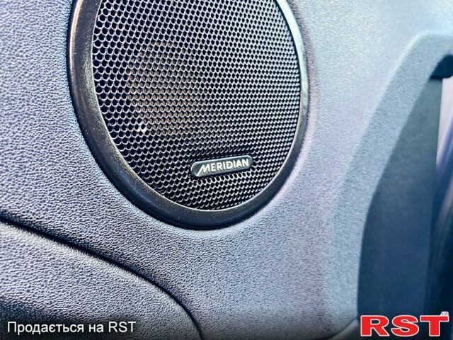 Сірий Ленд Ровер Рендж Ровер Евок, об'ємом двигуна 2 л та пробігом 140 тис. км за 12700 $, фото 12 на Automoto.ua