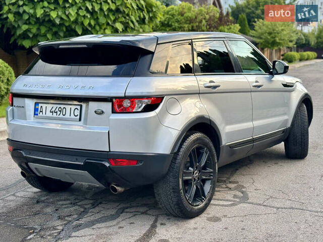 Ленд Ровер Рендж Ровер Эвок 2014 в Киеве на Automoto.ua Серый Ленд Ровер Рендж Ровер Эвок, объемом двигателя 2 л и пробегом 115 тыс. км за 18500 $, фото 2 на Automoto.ua