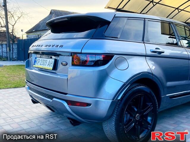 Сірий Ленд Ровер Рендж Ровер Евок, об'ємом двигуна 2 л та пробігом 140 тис. км за 12700 $, фото 7 на Automoto.ua