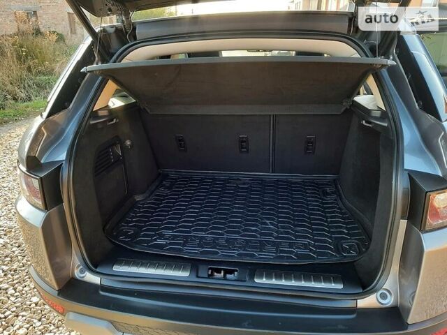 Сірий Ленд Ровер Рендж Ровер Евок, об'ємом двигуна 2 л та пробігом 137 тис. км за 15555 $, фото 33 на Automoto.ua