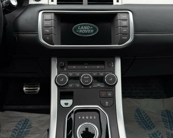 Серый Ленд Ровер Рендж Ровер Эвок, объемом двигателя 2.2 л и пробегом 193 тыс. км за 21200 $, фото 42 на Automoto.ua