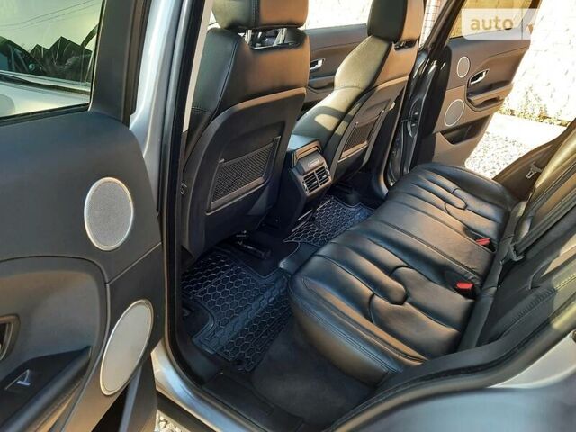 Сірий Ленд Ровер Рендж Ровер Евок, об'ємом двигуна 2 л та пробігом 137 тис. км за 15555 $, фото 35 на Automoto.ua