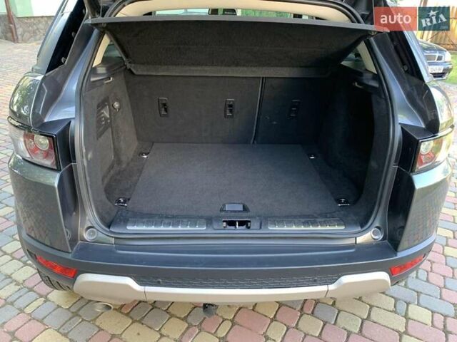 Сірий Ленд Ровер Рендж Ровер Евок, об'ємом двигуна 2.2 л та пробігом 212 тис. км за 23000 $, фото 11 на Automoto.ua