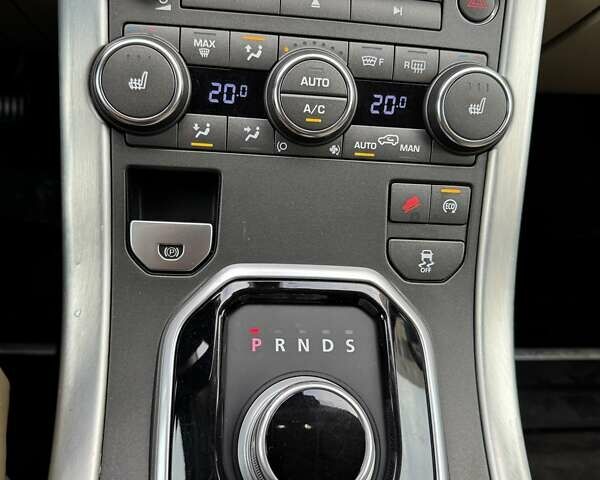 Серый Ленд Ровер Рендж Ровер Эвок, объемом двигателя 2 л и пробегом 96 тыс. км за 16500 $, фото 14 на Automoto.ua