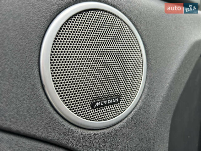 Сірий Ленд Ровер Рендж Ровер Евок, об'ємом двигуна 2 л та пробігом 220 тис. км за 13300 $, фото 70 на Automoto.ua