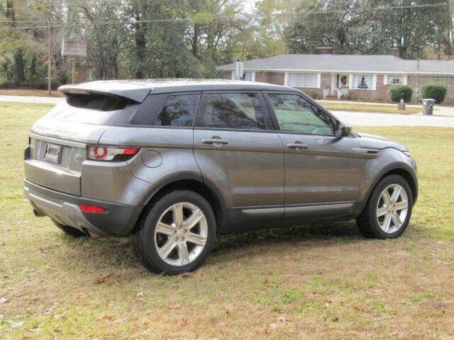 Сірий Ленд Ровер Рендж Ровер Евок, об'ємом двигуна 2 л та пробігом 70 тис. км за 8800 $, фото 3 на Automoto.ua