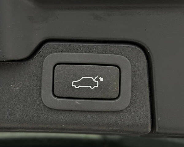 Серый Ленд Ровер Рендж Ровер Эвок, объемом двигателя 2 л и пробегом 204 тыс. км за 13999 $, фото 28 на Automoto.ua