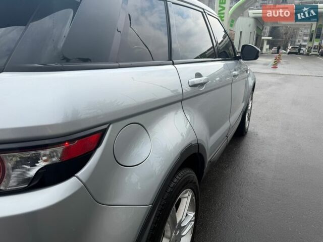 Серый Ленд Ровер Рендж Ровер Эвок, объемом двигателя 2 л и пробегом 249 тыс. км за 17500 $, фото 3 на Automoto.ua