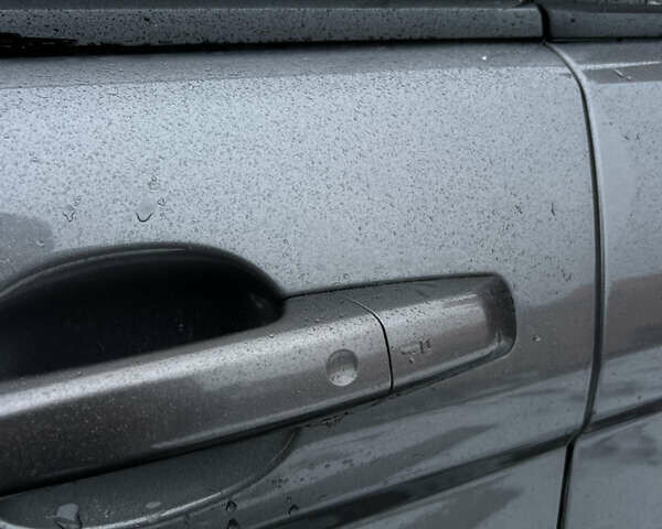 Сірий Ленд Ровер Рендж Ровер Евок, об'ємом двигуна 2 л та пробігом 184 тис. км за 14950 $, фото 10 на Automoto.ua