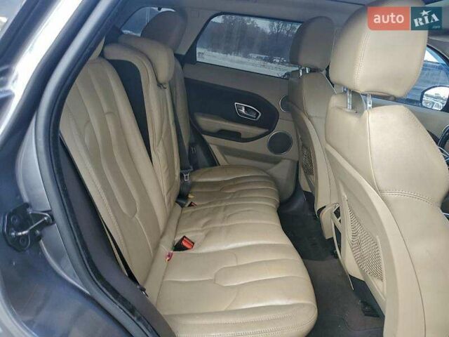 Серый Ленд Ровер Рендж Ровер Эвок, объемом двигателя 2 л и пробегом 175 тыс. км за 10900 $, фото 5 на Automoto.ua