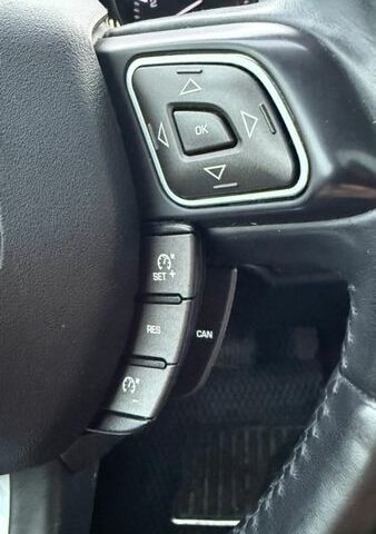 Сірий Ленд Ровер Рендж Ровер Евок, об'ємом двигуна 2 л та пробігом 164 тис. км за 19900 $, фото 40 на Automoto.ua