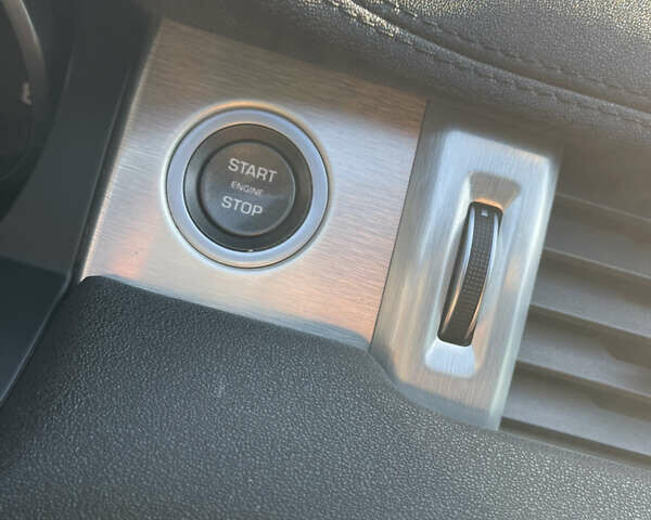 Сірий Ленд Ровер Рендж Ровер Евок, об'ємом двигуна 2 л та пробігом 104 тис. км за 17800 $, фото 39 на Automoto.ua