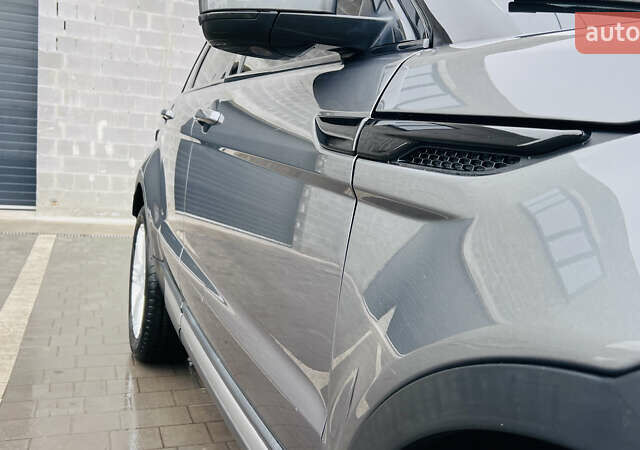 Сірий Ленд Ровер Рендж Ровер Евок, об'ємом двигуна 2 л та пробігом 220 тис. км за 13300 $, фото 32 на Automoto.ua