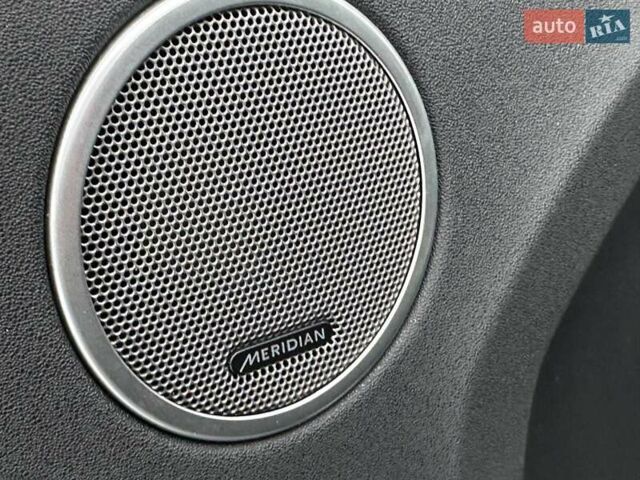 Сірий Ленд Ровер Рендж Ровер Евок, об'ємом двигуна 2 л та пробігом 219 тис. км за 11800 $, фото 9 на Automoto.ua