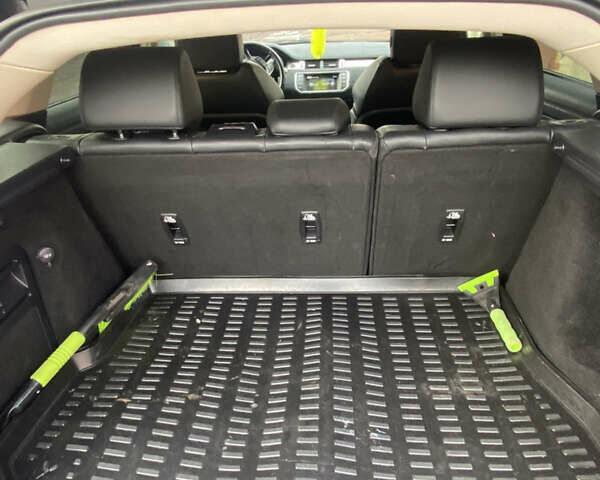 Сірий Ленд Ровер Рендж Ровер Евок, об'ємом двигуна 2 л та пробігом 110 тис. км за 18999 $, фото 19 на Automoto.ua