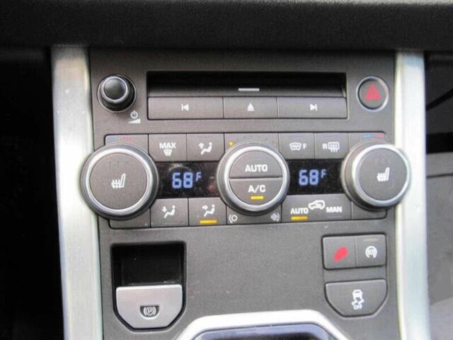 Сірий Ленд Ровер Рендж Ровер Евок, об'ємом двигуна 2 л та пробігом 70 тис. км за 8800 $, фото 17 на Automoto.ua