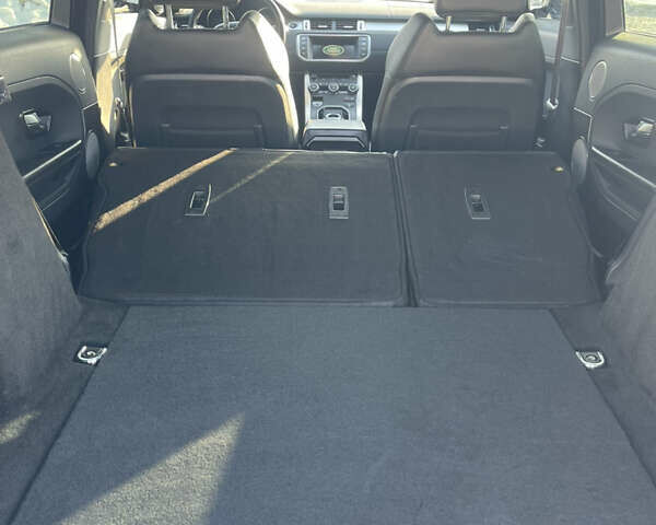 Сірий Ленд Ровер Рендж Ровер Евок, об'ємом двигуна 2 л та пробігом 104 тис. км за 17800 $, фото 40 на Automoto.ua