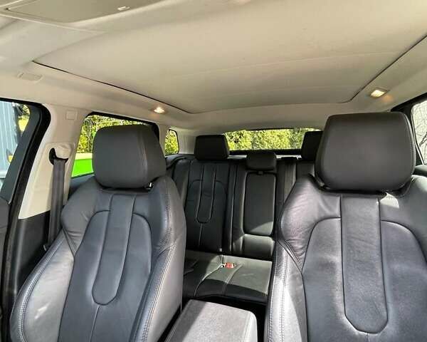 Серый Ленд Ровер Рендж Ровер Эвок, объемом двигателя 2 л и пробегом 105 тыс. км за 19555 $, фото 10 на Automoto.ua