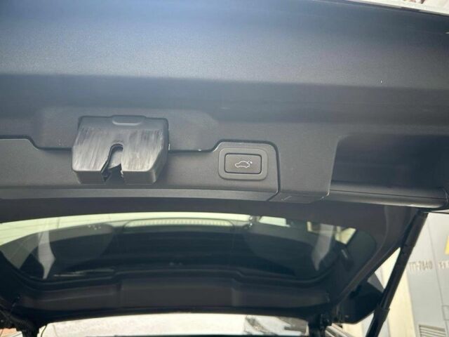 Серый Ленд Ровер Рендж Ровер Эвок, объемом двигателя 2 л и пробегом 133 тыс. км за 12500 $, фото 6 на Automoto.ua