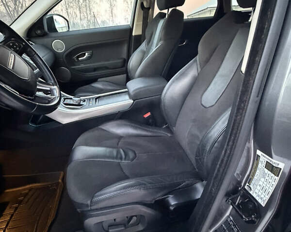 Серый Ленд Ровер Рендж Ровер Эвок, объемом двигателя 2 л и пробегом 216 тыс. км за 16000 $, фото 45 на Automoto.ua