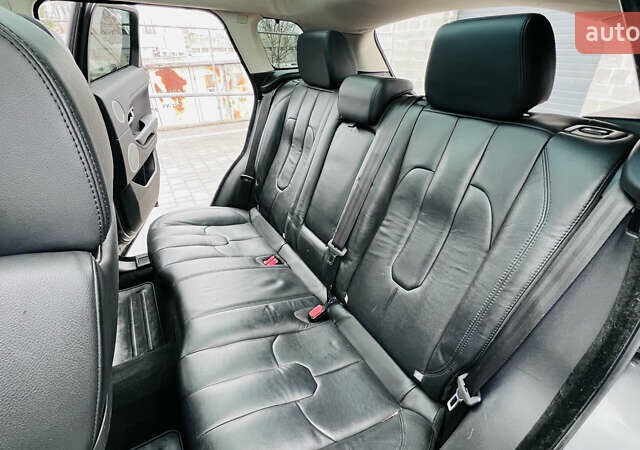 Сірий Ленд Ровер Рендж Ровер Евок, об'ємом двигуна 2 л та пробігом 220 тис. км за 13300 $, фото 56 на Automoto.ua