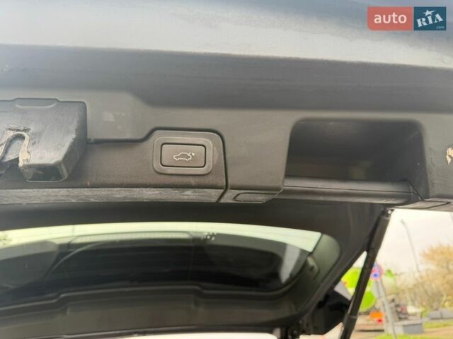 Серый Ленд Ровер Рендж Ровер Эвок, объемом двигателя 2 л и пробегом 249 тыс. км за 17500 $, фото 20 на Automoto.ua