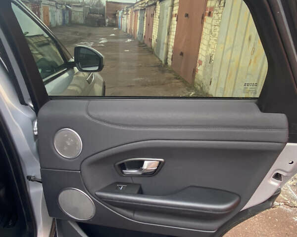 Сірий Ленд Ровер Рендж Ровер Евок, об'ємом двигуна 2 л та пробігом 111 тис. км за 18700 $, фото 15 на Automoto.ua