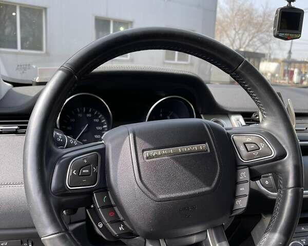 Серый Ленд Ровер Рендж Ровер Эвок, объемом двигателя 2 л и пробегом 105 тыс. км за 19555 $, фото 16 на Automoto.ua
