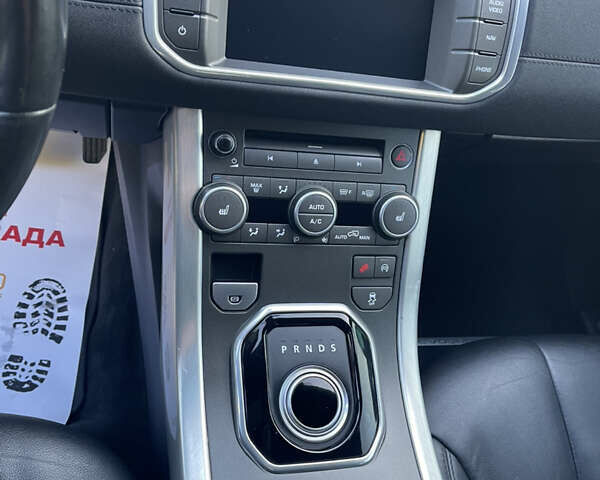 Сірий Ленд Ровер Рендж Ровер Евок, об'ємом двигуна 2 л та пробігом 104 тис. км за 17800 $, фото 22 на Automoto.ua