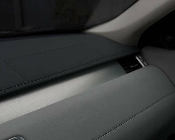 Серый Ленд Ровер Рендж Ровер Эвок, объемом двигателя 2 л и пробегом 204 тыс. км за 13999 $, фото 23 на Automoto.ua