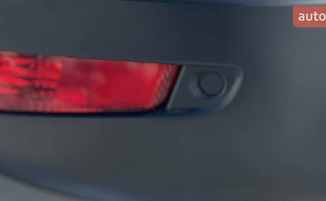 Сірий Ленд Ровер Рендж Ровер Евок, об'ємом двигуна 2 л та пробігом 104 тис. км за 17800 $, фото 51 на Automoto.ua