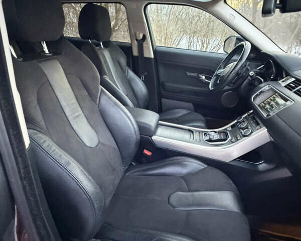 Серый Ленд Ровер Рендж Ровер Эвок, объемом двигателя 2 л и пробегом 216 тыс. км за 16000 $, фото 31 на Automoto.ua