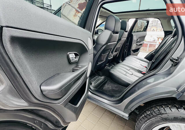 Сірий Ленд Ровер Рендж Ровер Евок, об'ємом двигуна 2 л та пробігом 220 тис. км за 13300 $, фото 57 на Automoto.ua