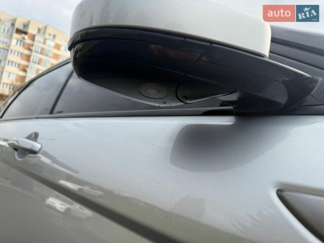 Серый Ленд Ровер Рендж Ровер Эвок, объемом двигателя 2 л и пробегом 249 тыс. км за 17500 $, фото 6 на Automoto.ua