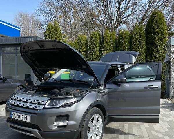 Серый Ленд Ровер Рендж Ровер Эвок, объемом двигателя 2 л и пробегом 105 тыс. км за 19555 $, фото 4 на Automoto.ua