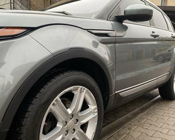 Сірий Ленд Ровер Рендж Ровер Евок, об'ємом двигуна 2 л та пробігом 137 тис. км за 18000 $, фото 2 на Automoto.ua