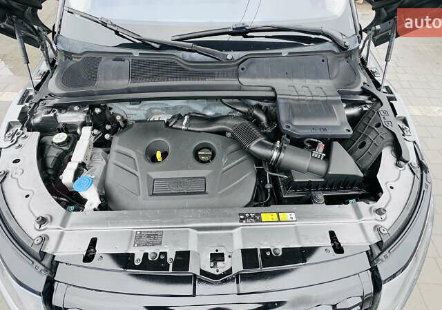 Сірий Ленд Ровер Рендж Ровер Евок, об'ємом двигуна 2 л та пробігом 220 тис. км за 13300 $, фото 91 на Automoto.ua