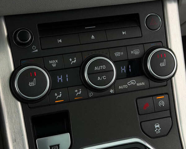 Серый Ленд Ровер Рендж Ровер Эвок, объемом двигателя 2 л и пробегом 204 тыс. км за 13999 $, фото 19 на Automoto.ua