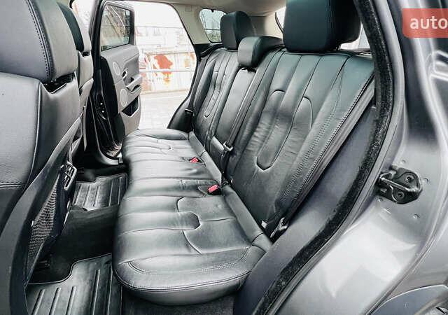 Сірий Ленд Ровер Рендж Ровер Евок, об'ємом двигуна 2 л та пробігом 220 тис. км за 13300 $, фото 55 на Automoto.ua