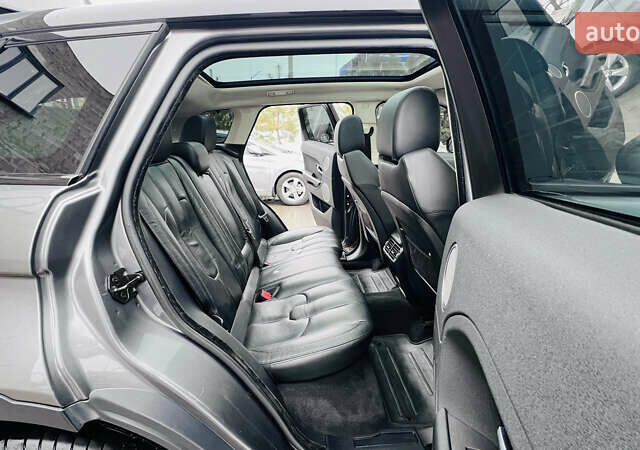 Сірий Ленд Ровер Рендж Ровер Евок, об'ємом двигуна 2 л та пробігом 220 тис. км за 13300 $, фото 61 на Automoto.ua