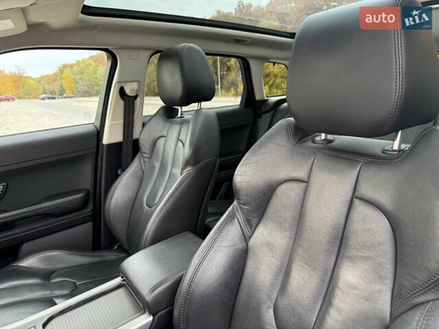 Ленд Ровер Рендж Ровер Евок 2015 у Дніпро (Дніпропетровську) на Automoto.ua Сірий Ленд Ровер Рендж Ровер Евок, об'ємом двигуна 2 л та пробігом 139 тис. км за 15700 $, фото 18 на Automoto.ua