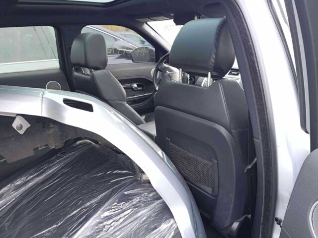 Серый Ленд Ровер Рендж Ровер Эвок, объемом двигателя 2 л и пробегом 255 тыс. км за 11900 $, фото 1 на Automoto.ua