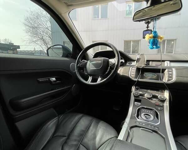 Серый Ленд Ровер Рендж Ровер Эвок, объемом двигателя 2 л и пробегом 105 тыс. км за 19555 $, фото 17 на Automoto.ua