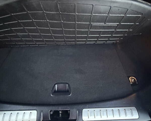 Серый Ленд Ровер Рендж Ровер Эвок, объемом двигателя 2 л и пробегом 216 тыс. км за 16000 $, фото 13 на Automoto.ua